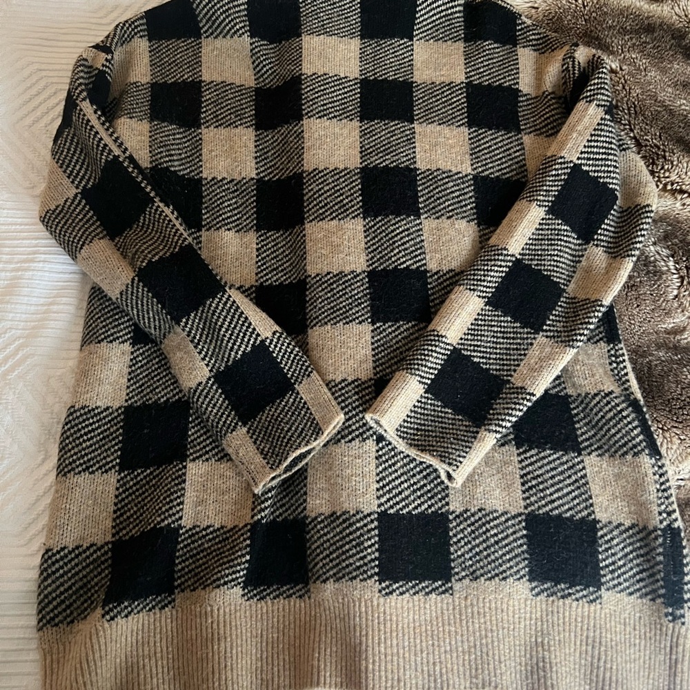 Plaid Black and Tan Women's Sweater